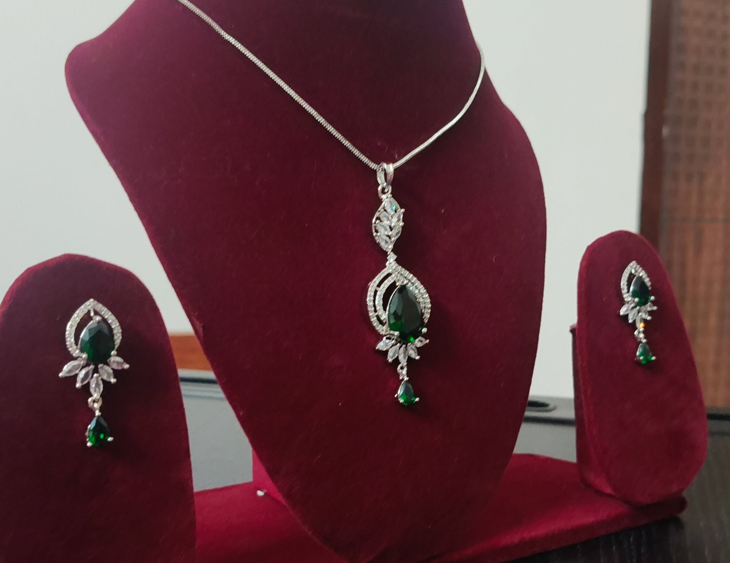 Tiyana Jewels Green Stone Studded American Diamond Jewellery Set